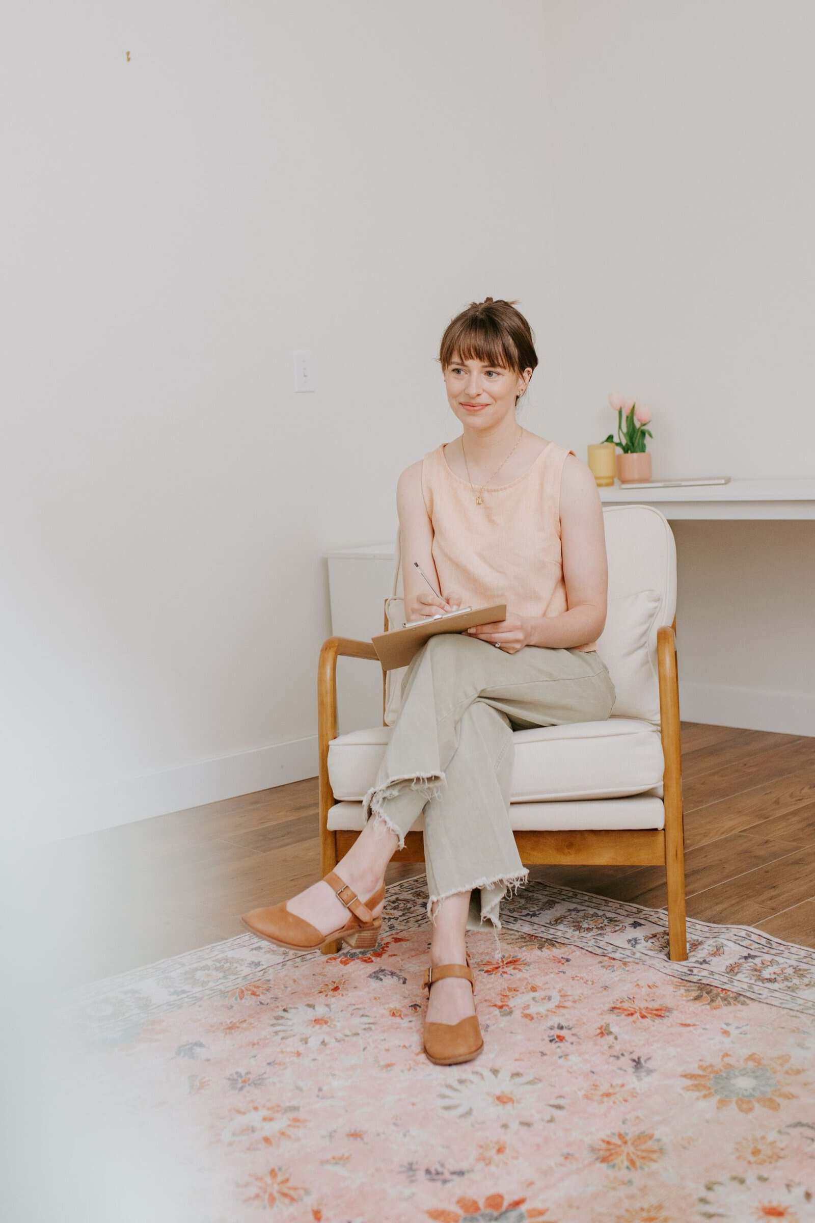 Modern Minimalist Room Practitioner Chelsea Stenner Therapy And Online Counselling Chilliwack Bc